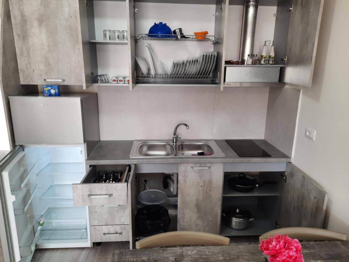 Disy Apartments Vlore Luaran gambar