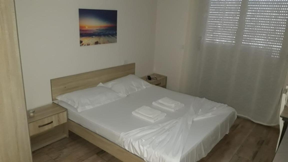 Disy Apartments Vlore Bilik gambar
