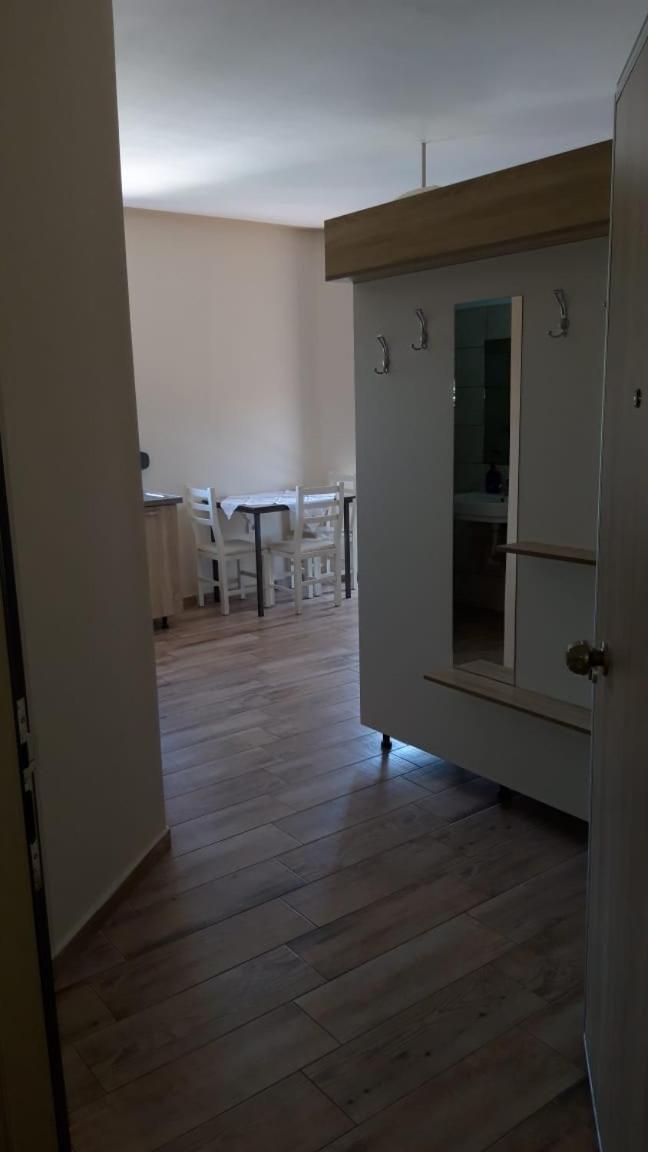 Disy Apartments Vlore Bilik gambar