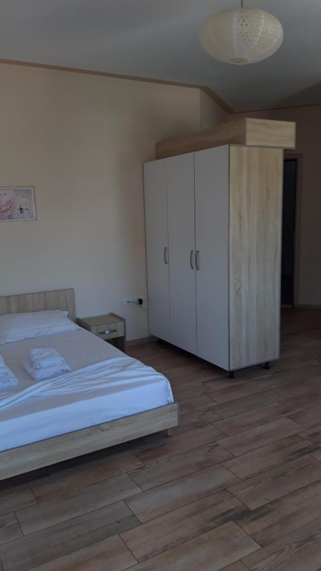 Disy Apartments Vlore Bilik gambar