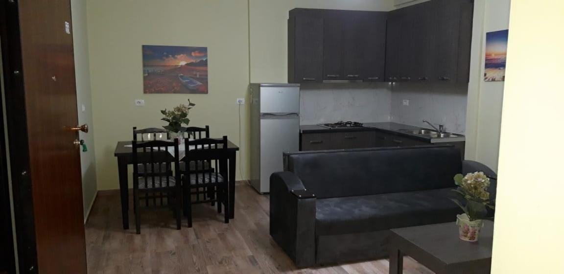 Disy Apartments Vlore Bilik gambar