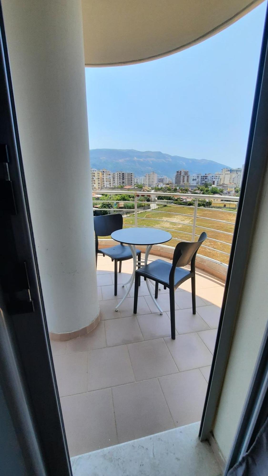 Disy Apartments Vlore Luaran gambar