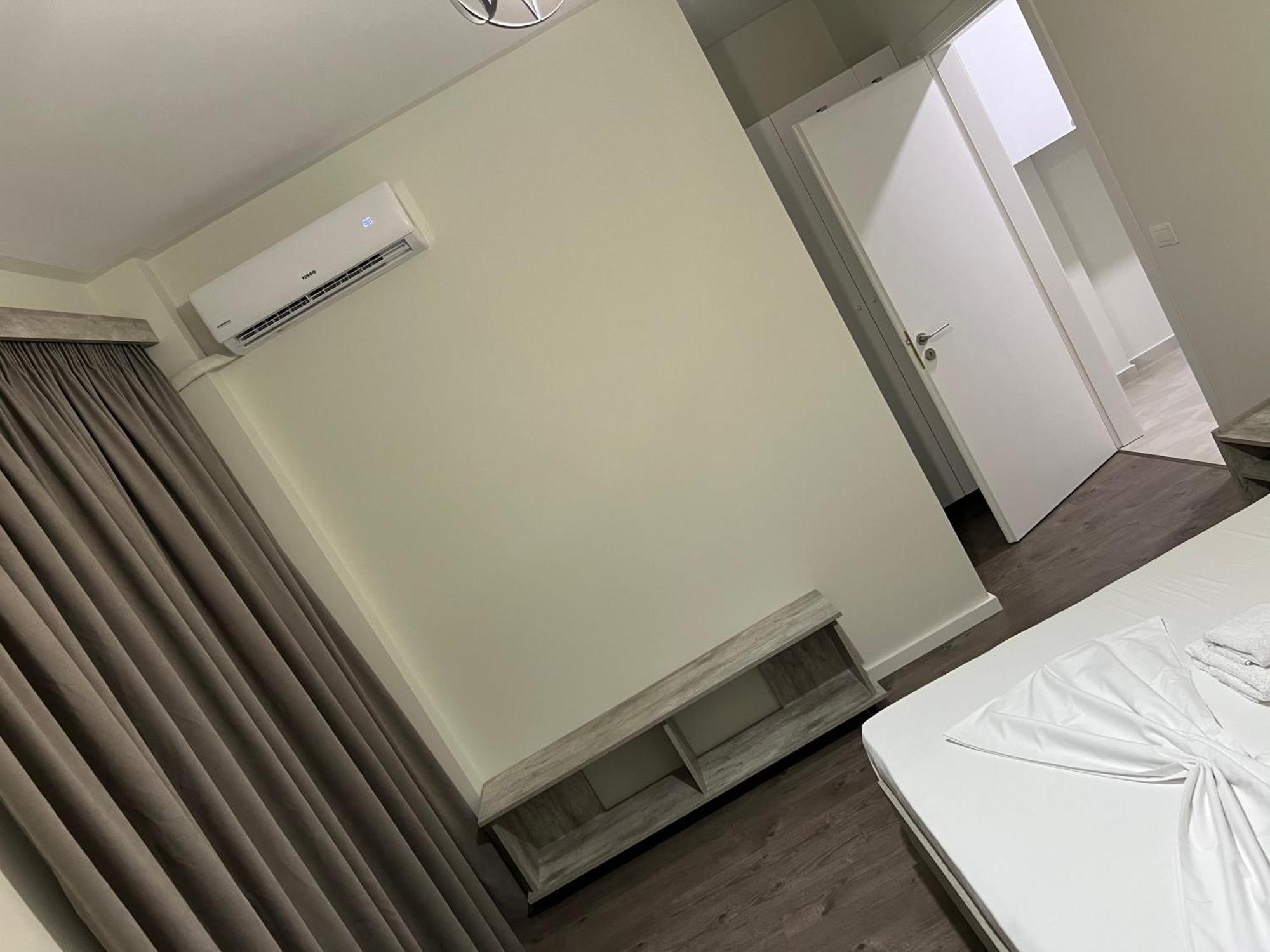 Disy Apartments Vlore Luaran gambar